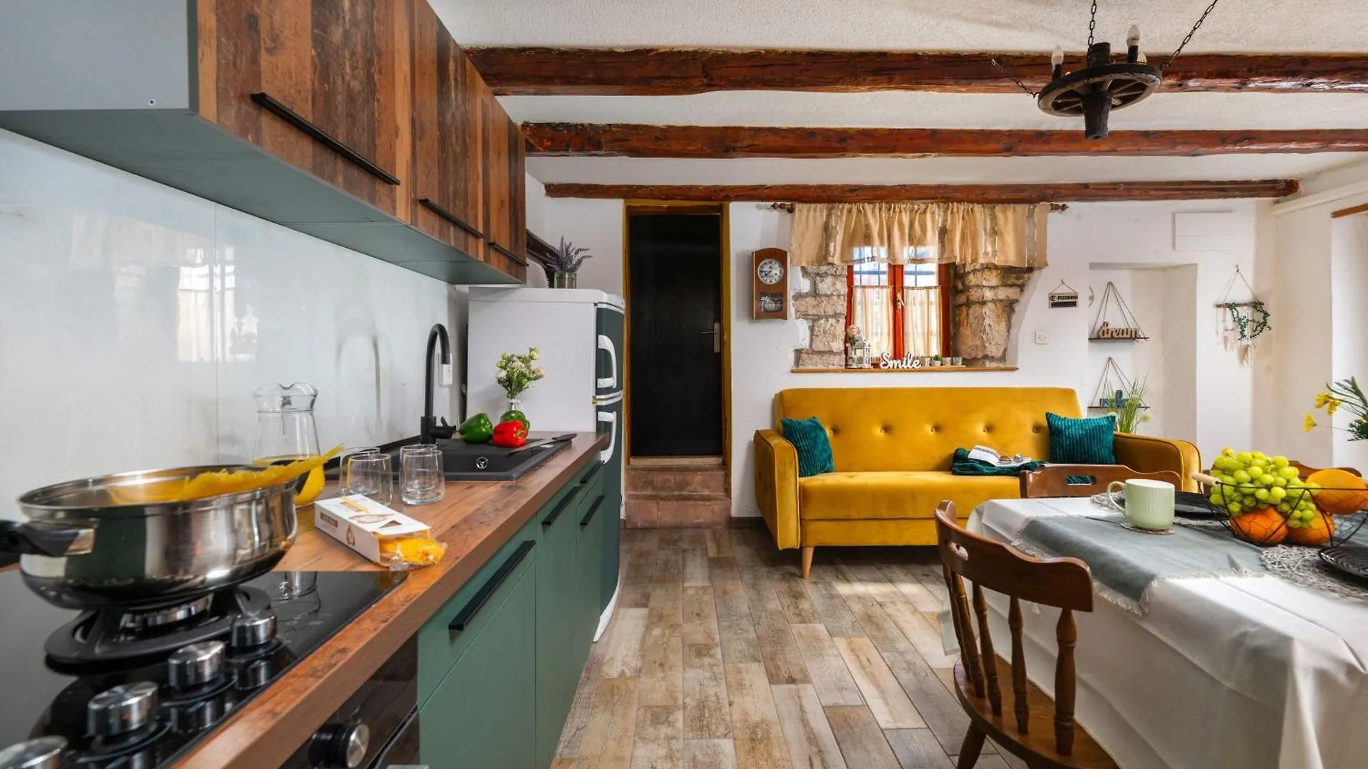 Typisch Istrisches Ferienhaus Mit Garten Jural Croatia