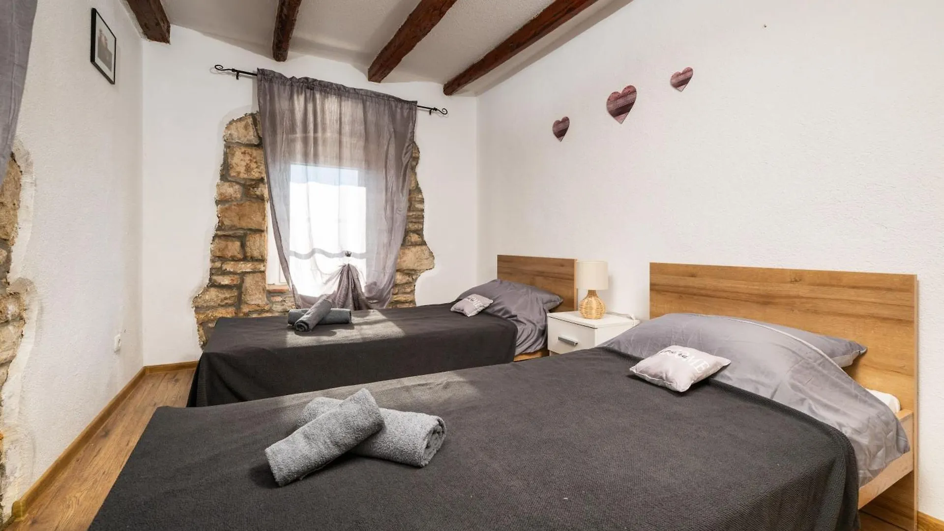 Typisch Istrisches Ferienhaus Mit Garten Jural Holiday home
