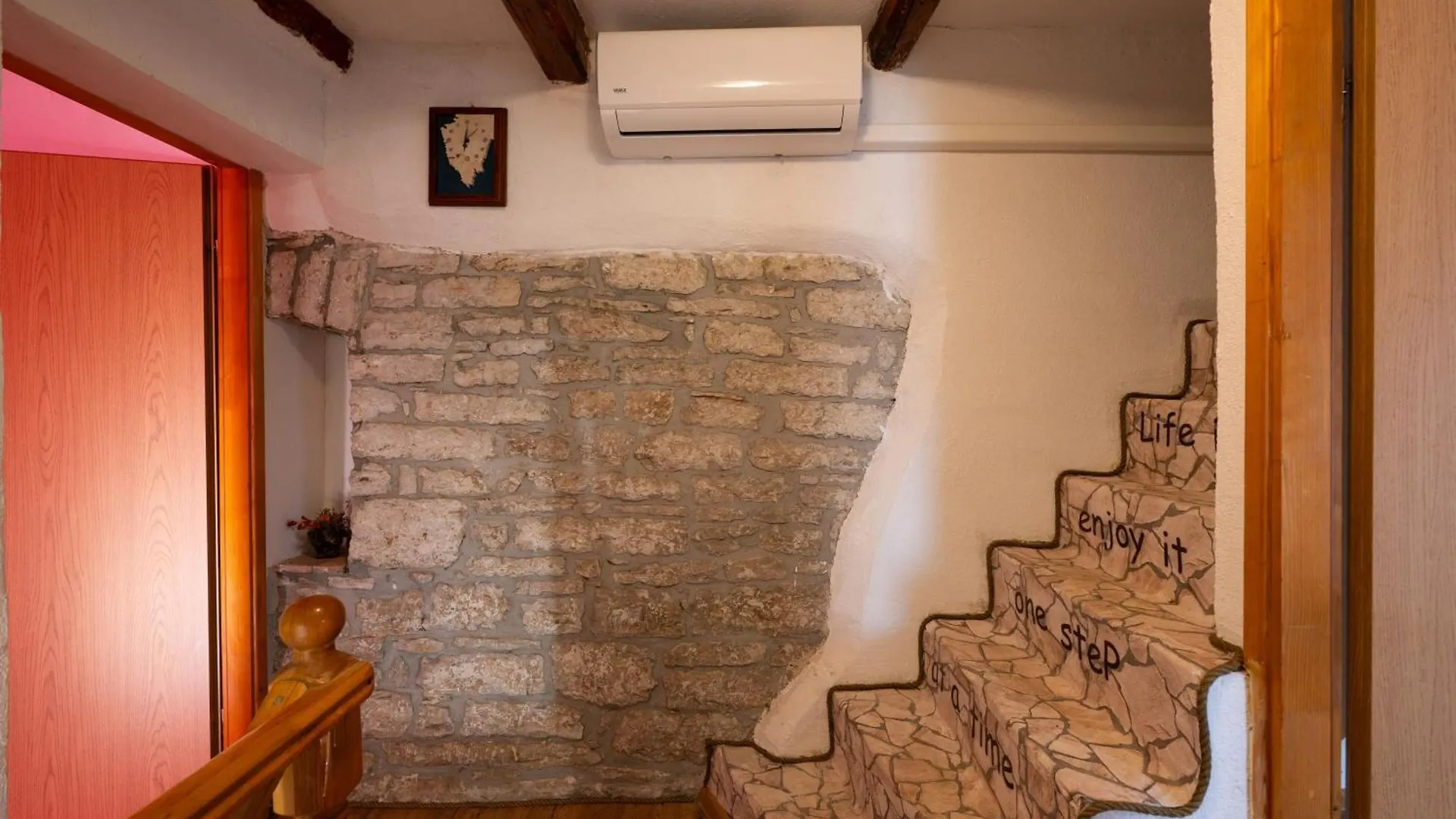 Typisch Istrisches Ferienhaus Mit Garten Jural 0*,