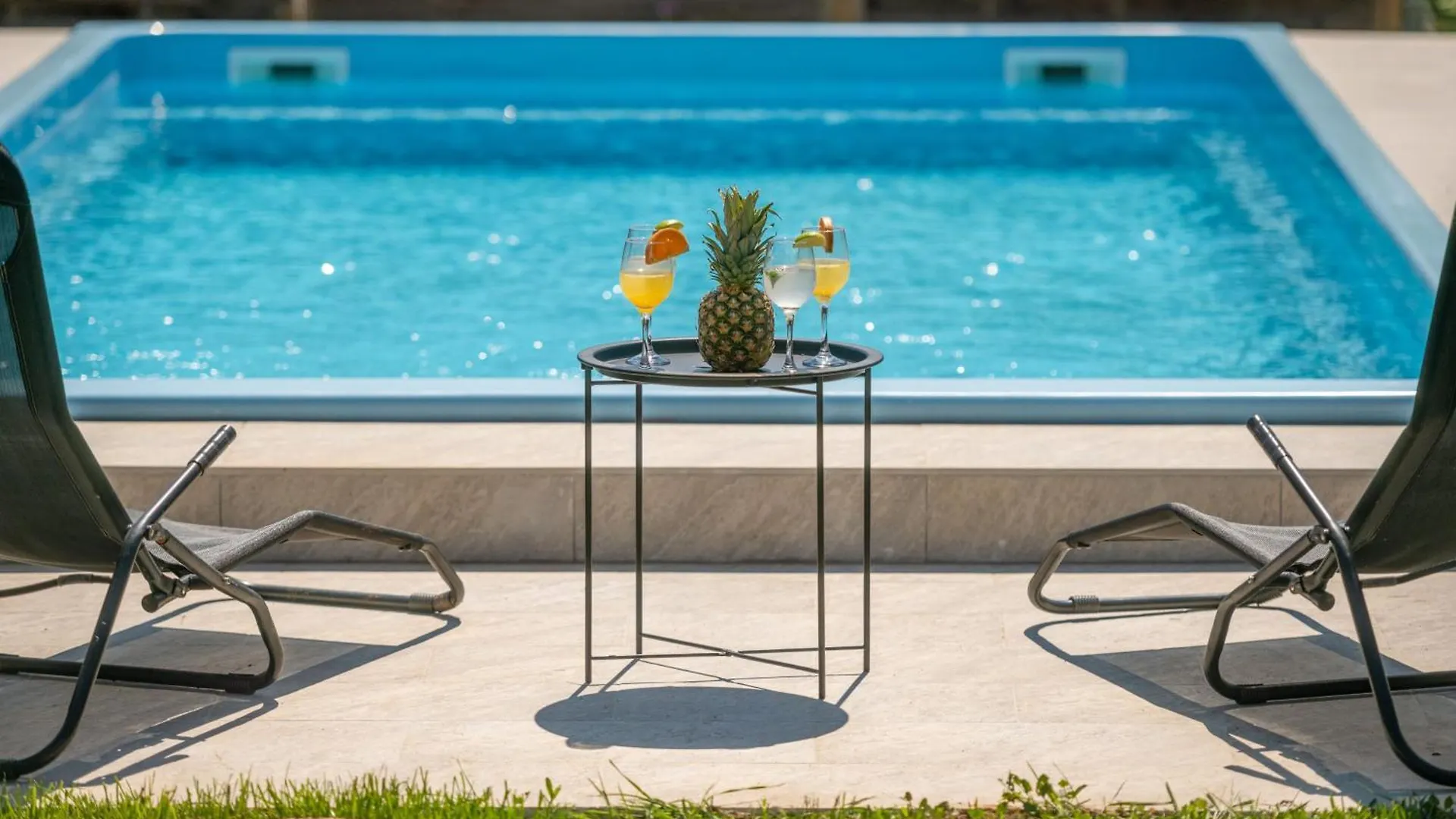 Typisch Istrisches Ferienhaus Mit Garten Jural